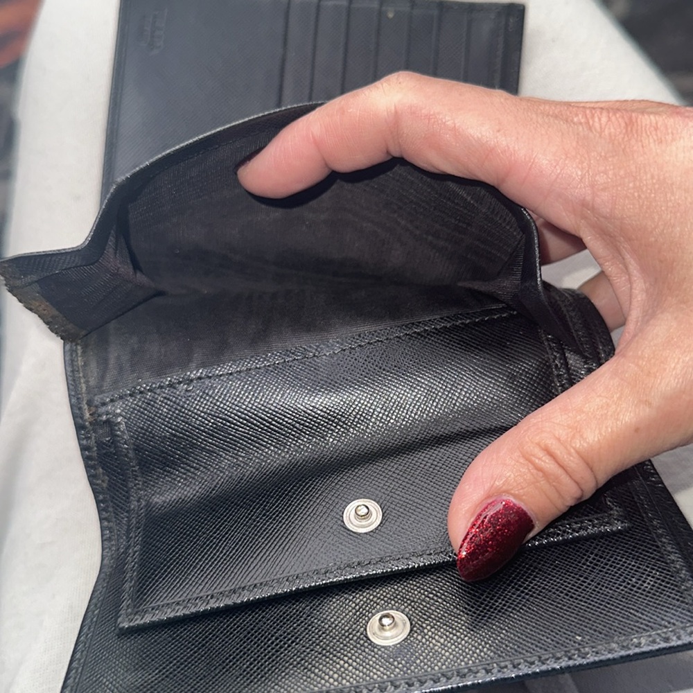 Prada Black Saffiano Leather Wallet damaged - Picture 12 of 13